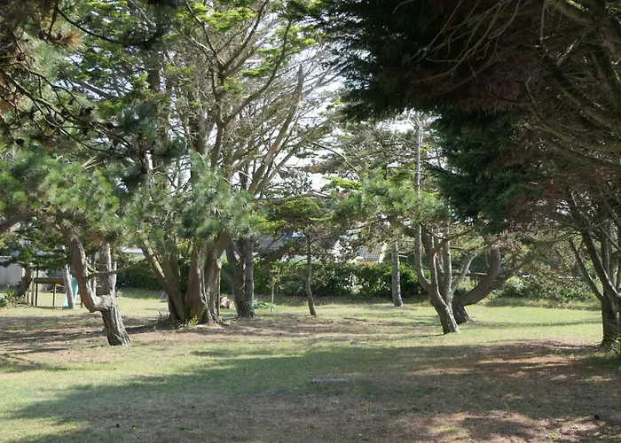 8883 In Strandnaehe By Interhome Anneville-sur-Mer